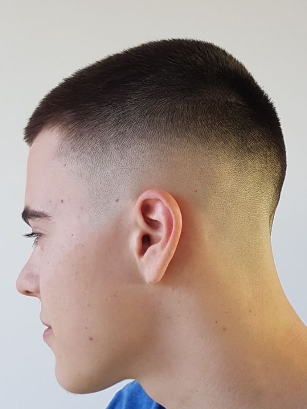16 Guard Buzz Cut with a Mid Taper