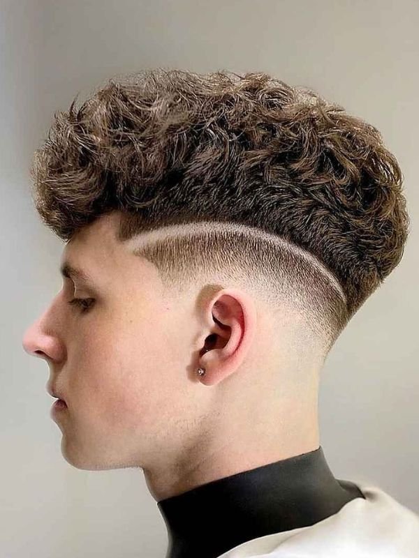 Low Taper Fade Textured Crop with Line Up